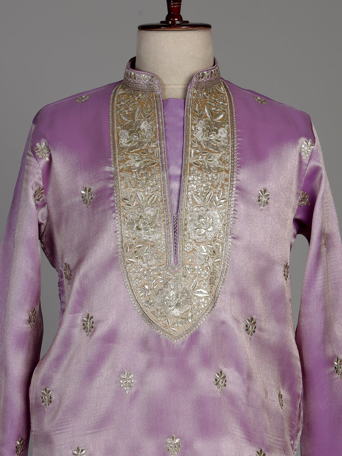 Pastel lilac silk blend kurta set with embroidered yoke detailing