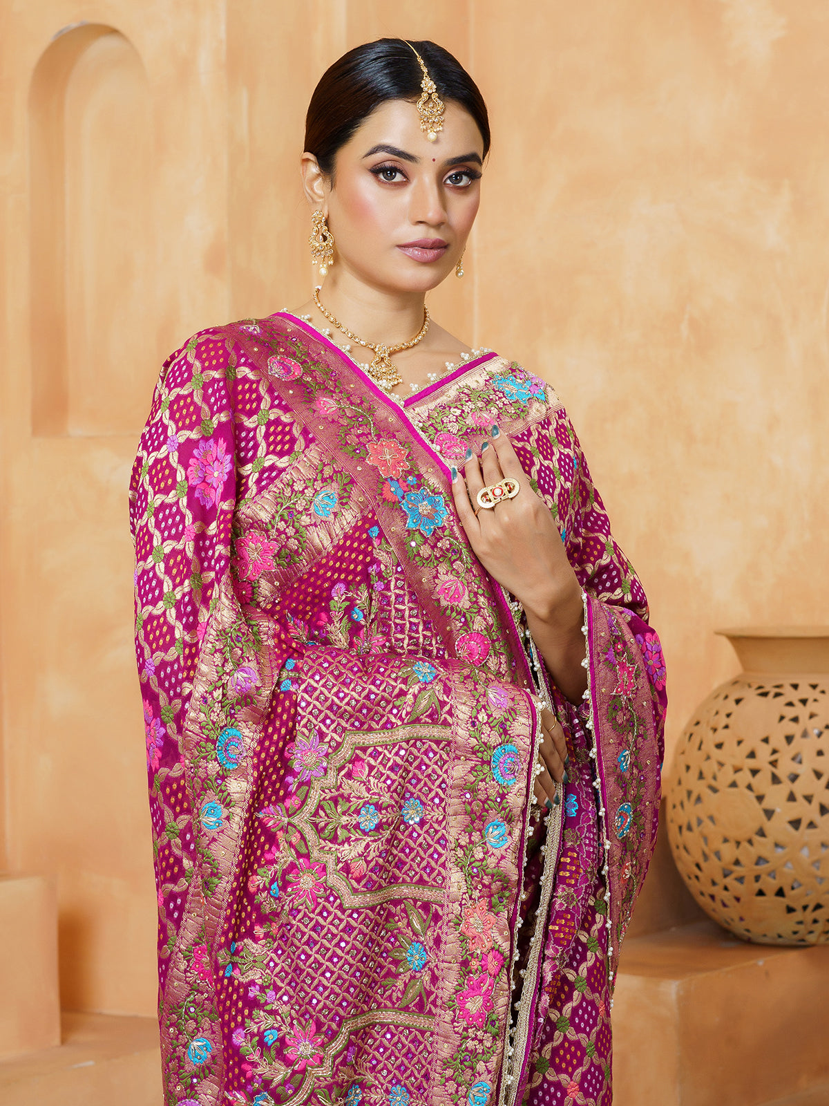 Pink mirror embellished bandhani premium saree for women