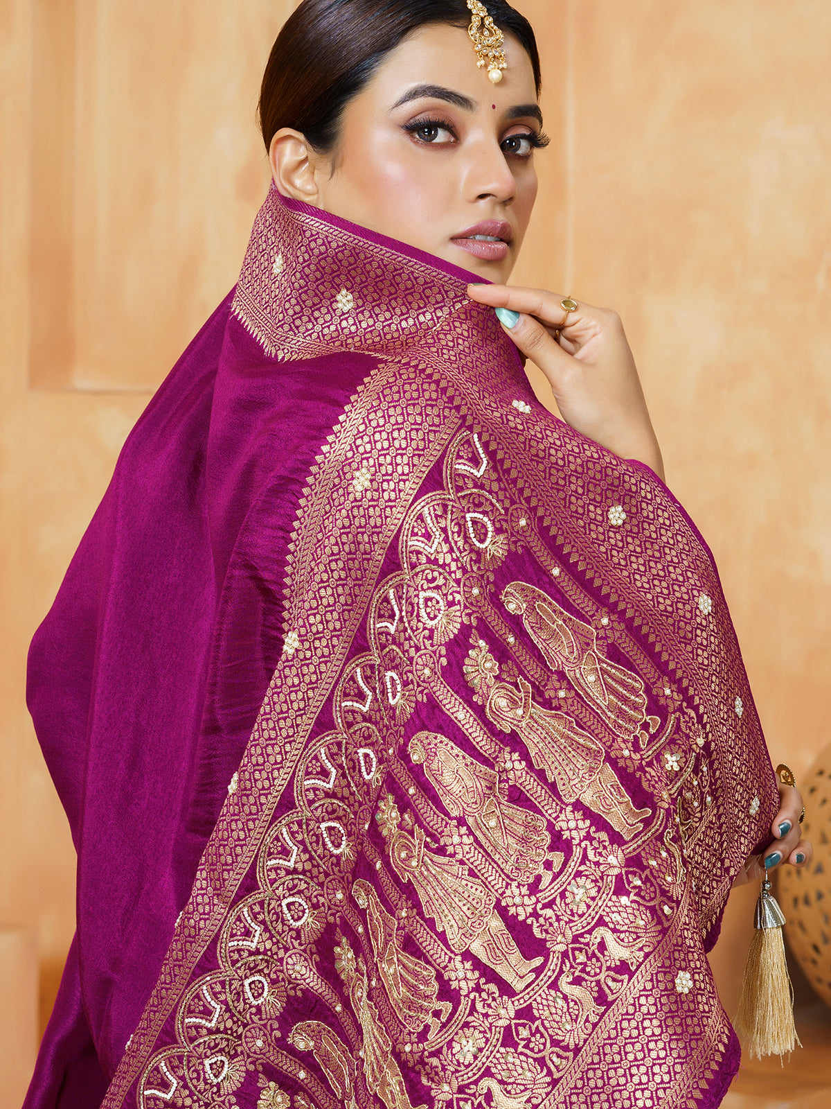 Wine gold-thread royal procession dola silk saree for women