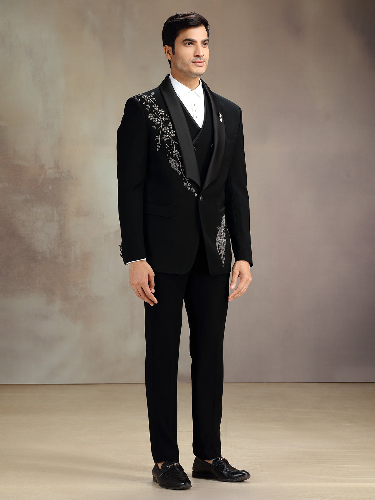 Black sequins crafted coat suit