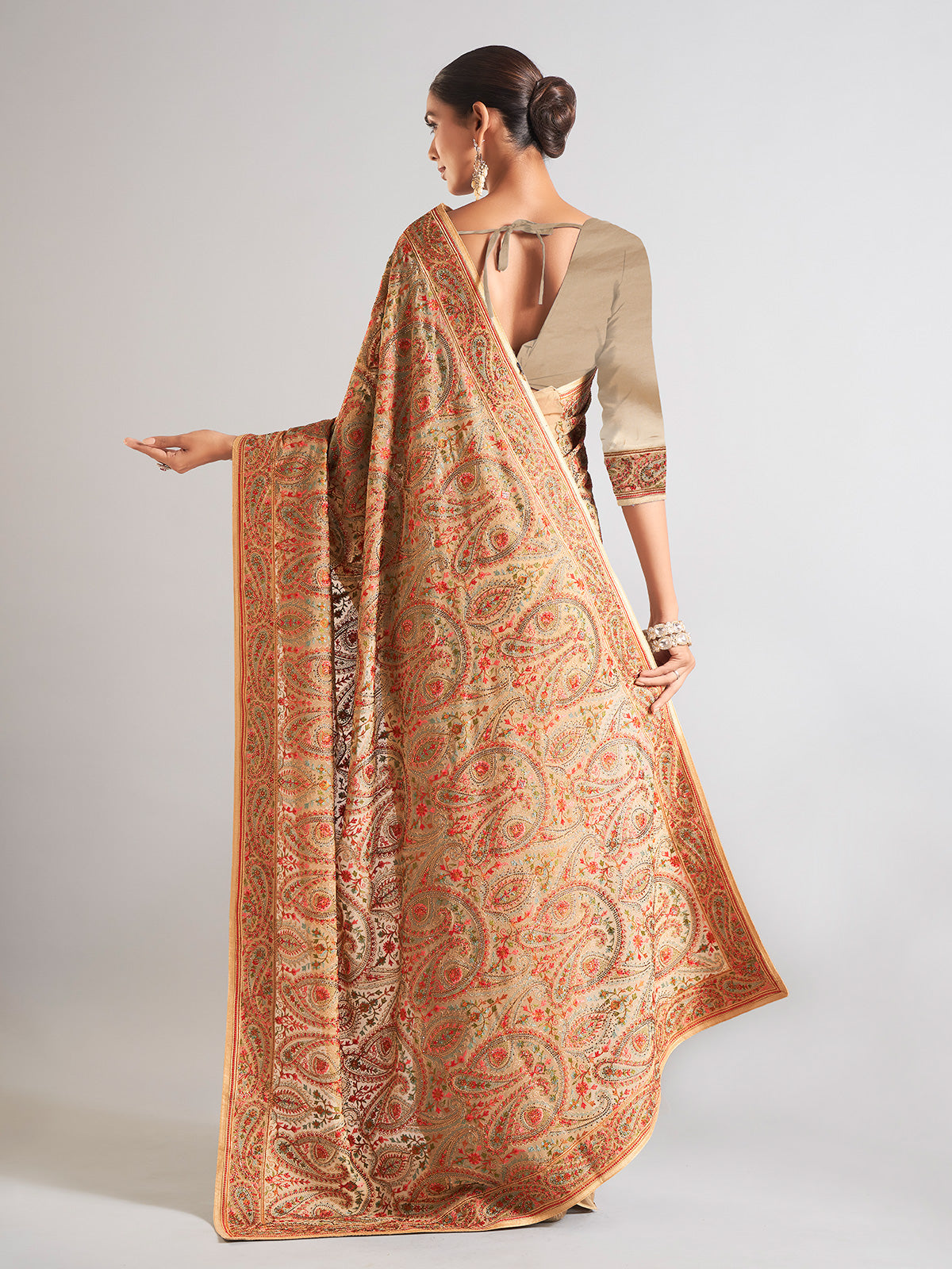 Elegant beige georgette saree