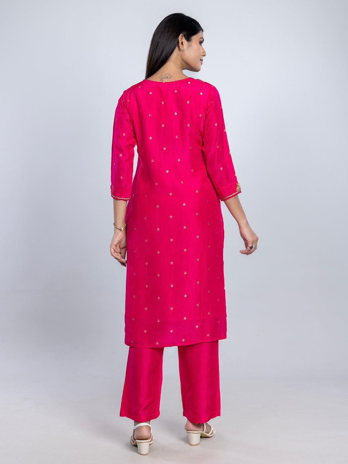 Magenta sil kurti set with cutdana work