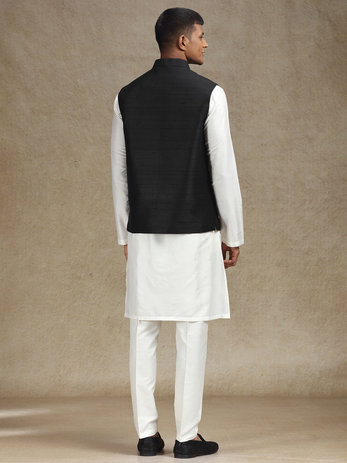 White and black waistcoat set for a stylish appearance