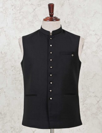 Black solid cotton silk waistcoat