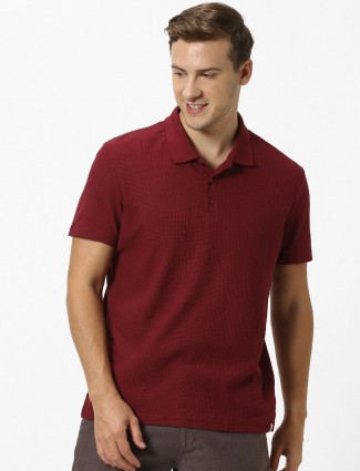 Celio polo maroon cotton solid t-shirt