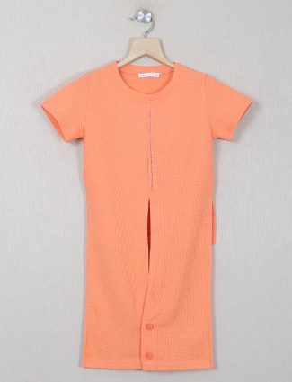 Deal orange color knitted plain top for girls