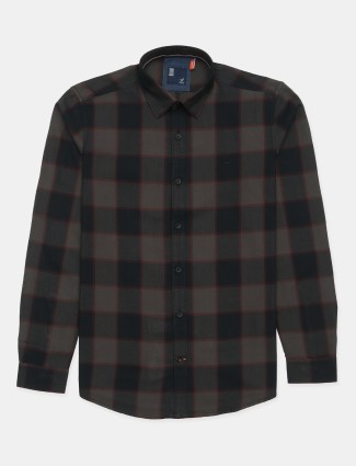 Frio dark grey checks cotton shirt for men