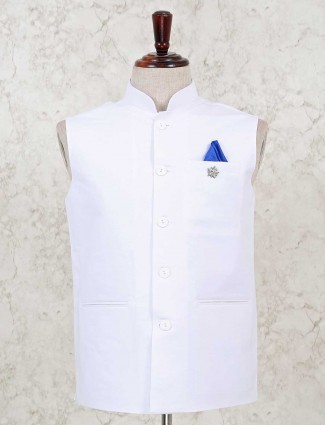Solid white cotton silk waistcoat