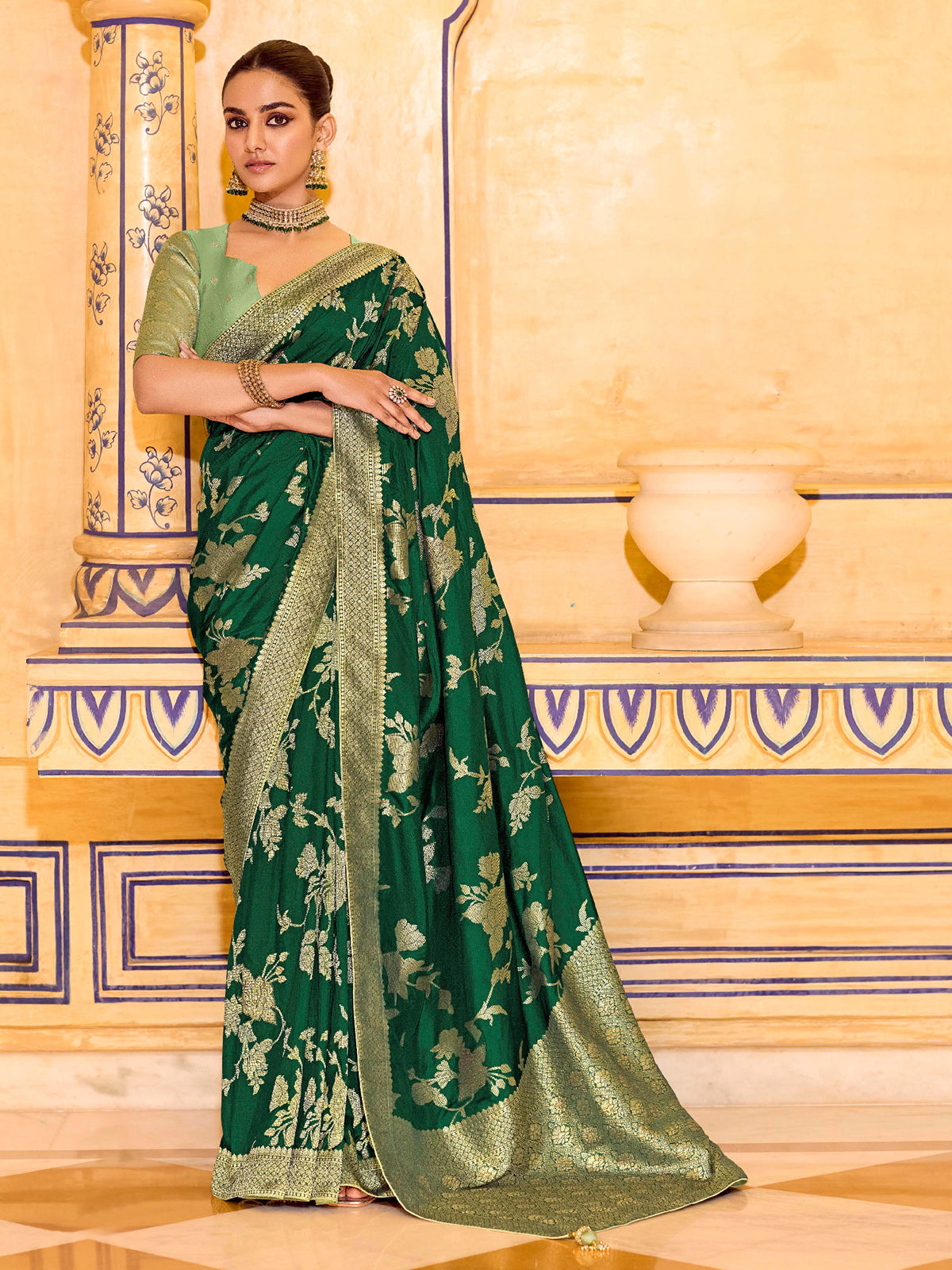 Elegant green banarasi crepe silk saree