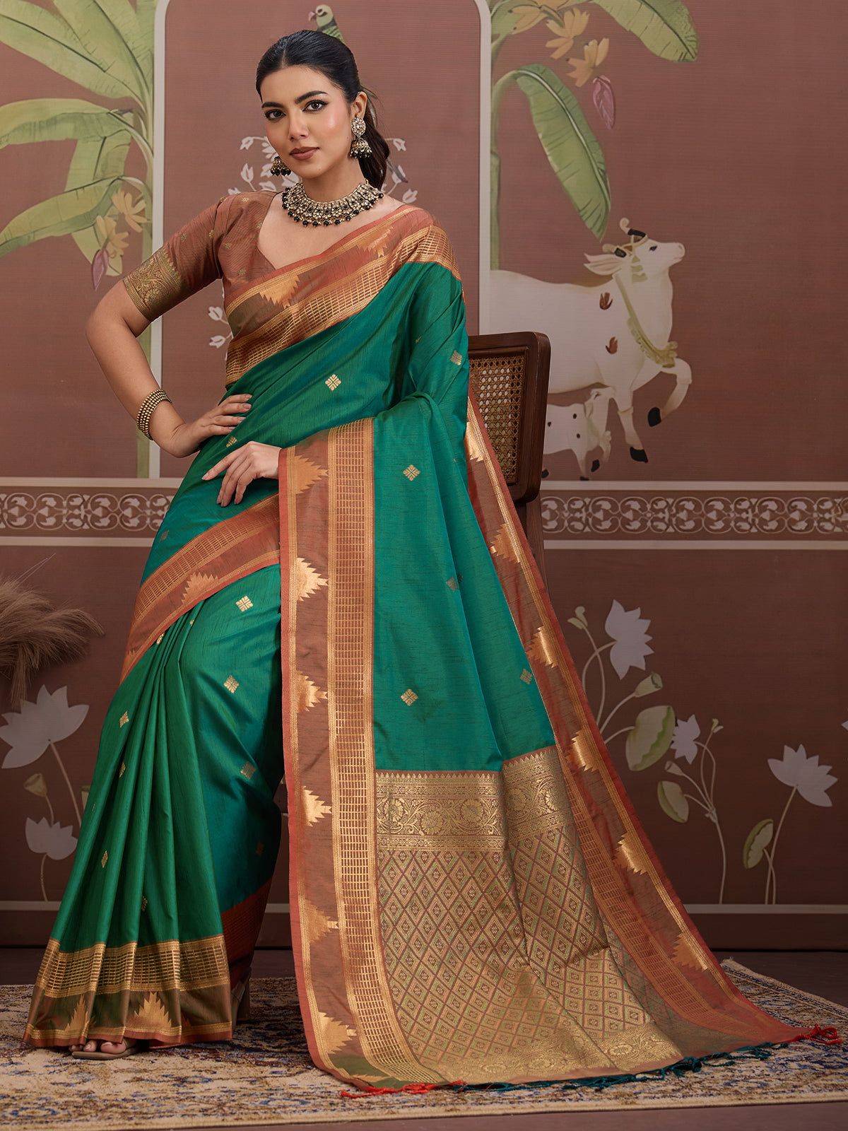 Green tussar silk saree with handloom zari