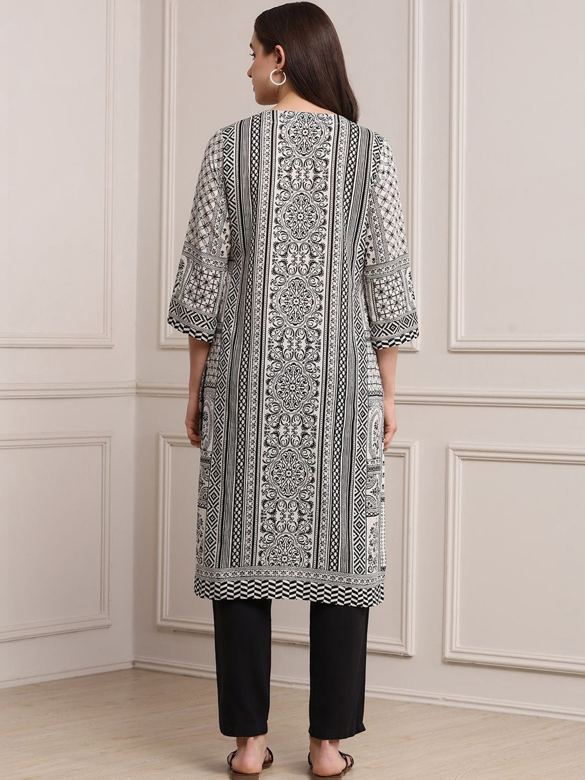 Black and white printed straight cut casual kurti