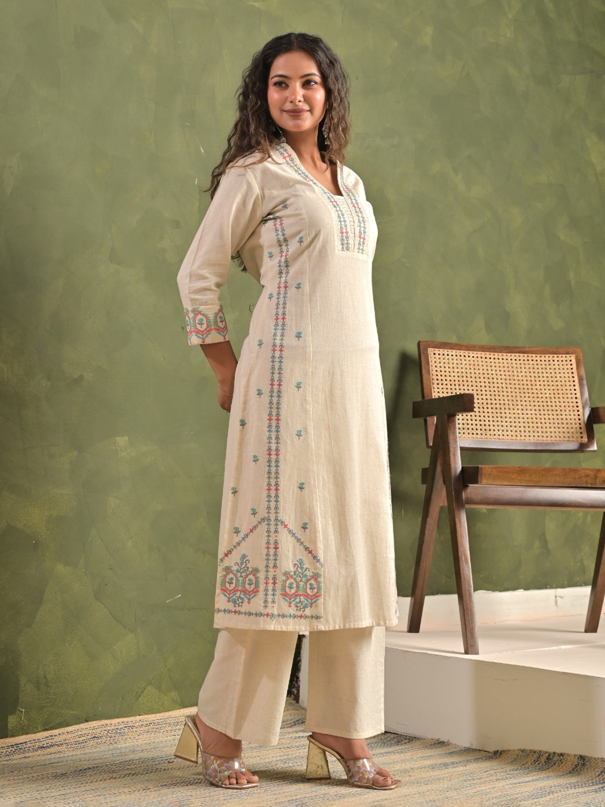 Off white casual wear cotton kurti set for women