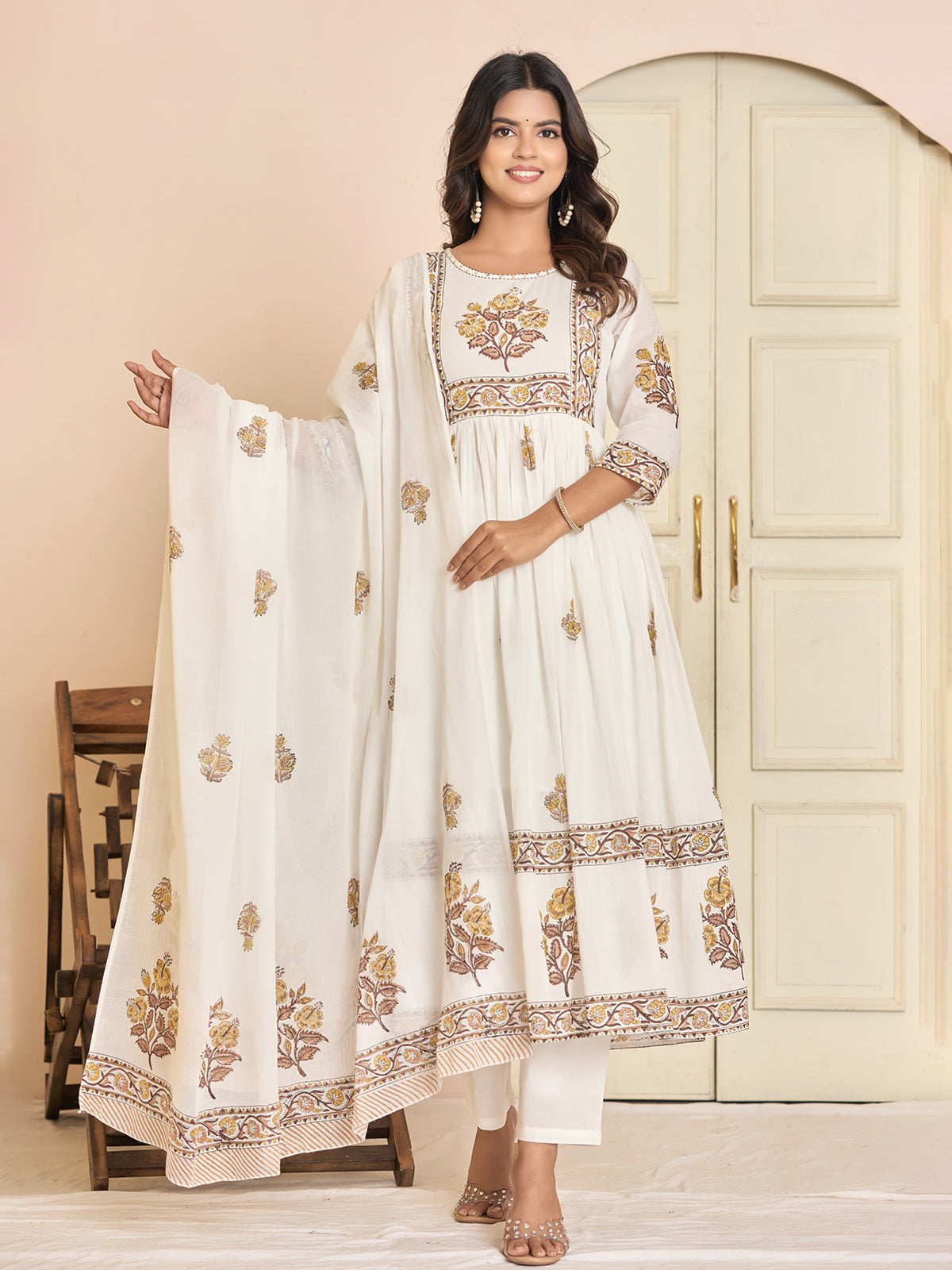 White cotton printed kurti set for classy casual look