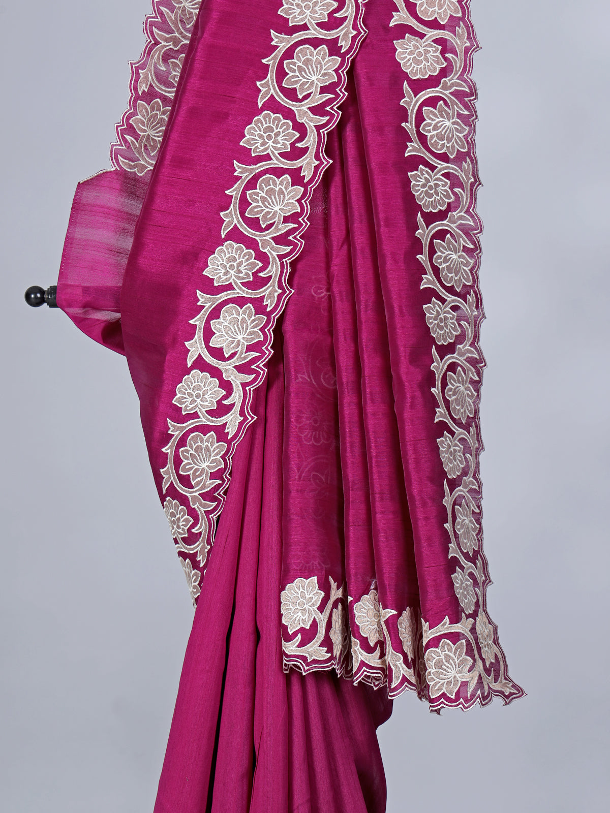 Magenta issue silk saree with cutwork border