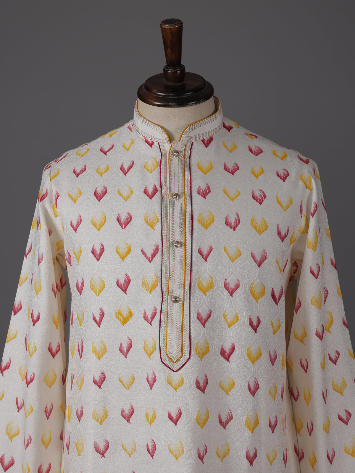 Textured cream silk kurta suit with classic zari weaving