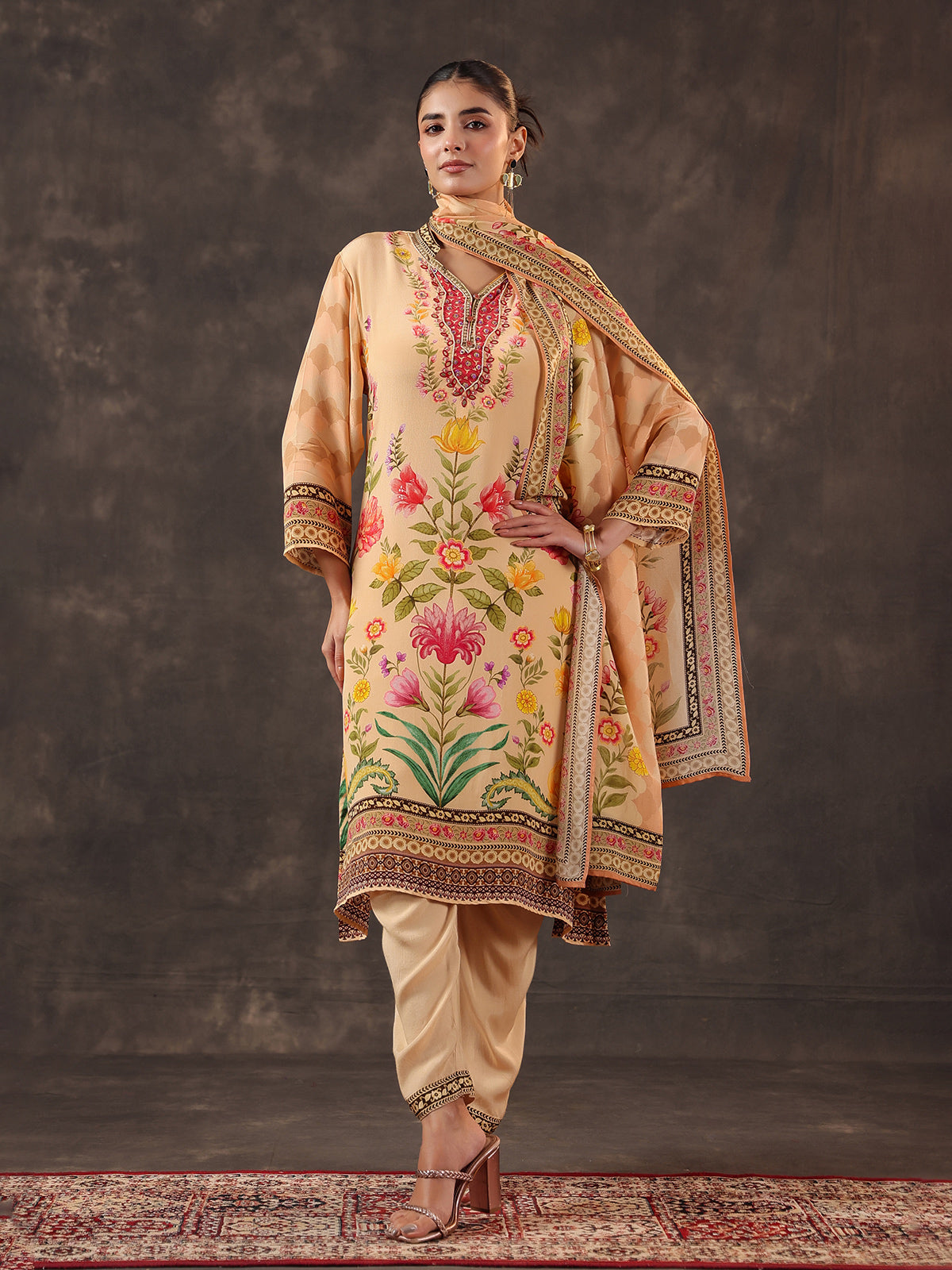 Cream viscose crepe printed kurti set with dupatta