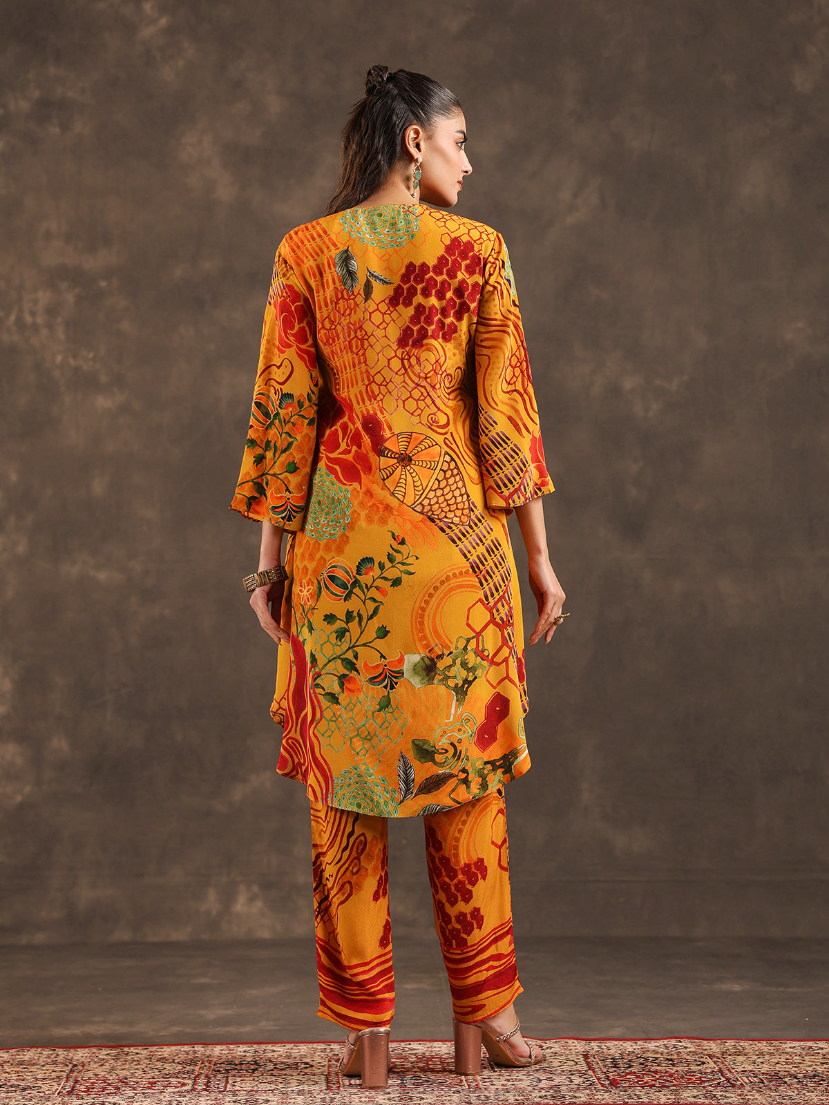 Mustard yellow viscose crepe printed kurti set for women