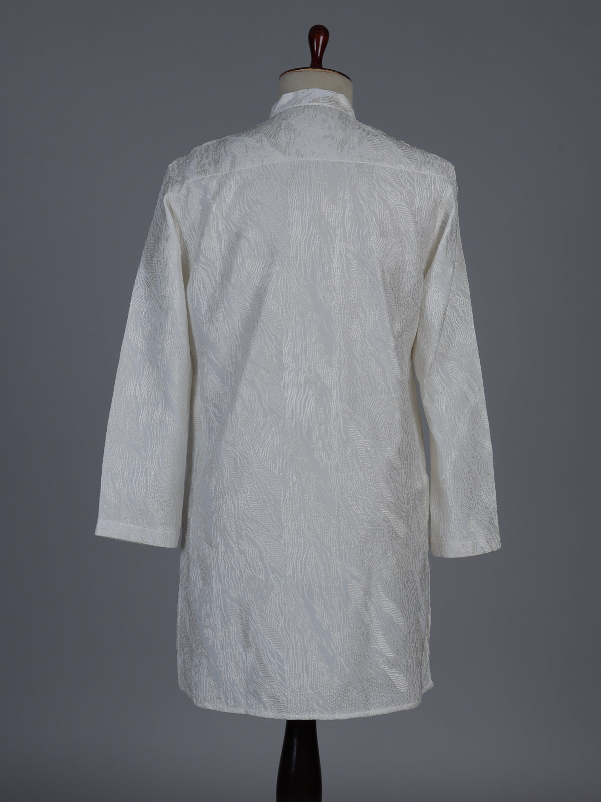 White textured silk blend modern v neck short kurta