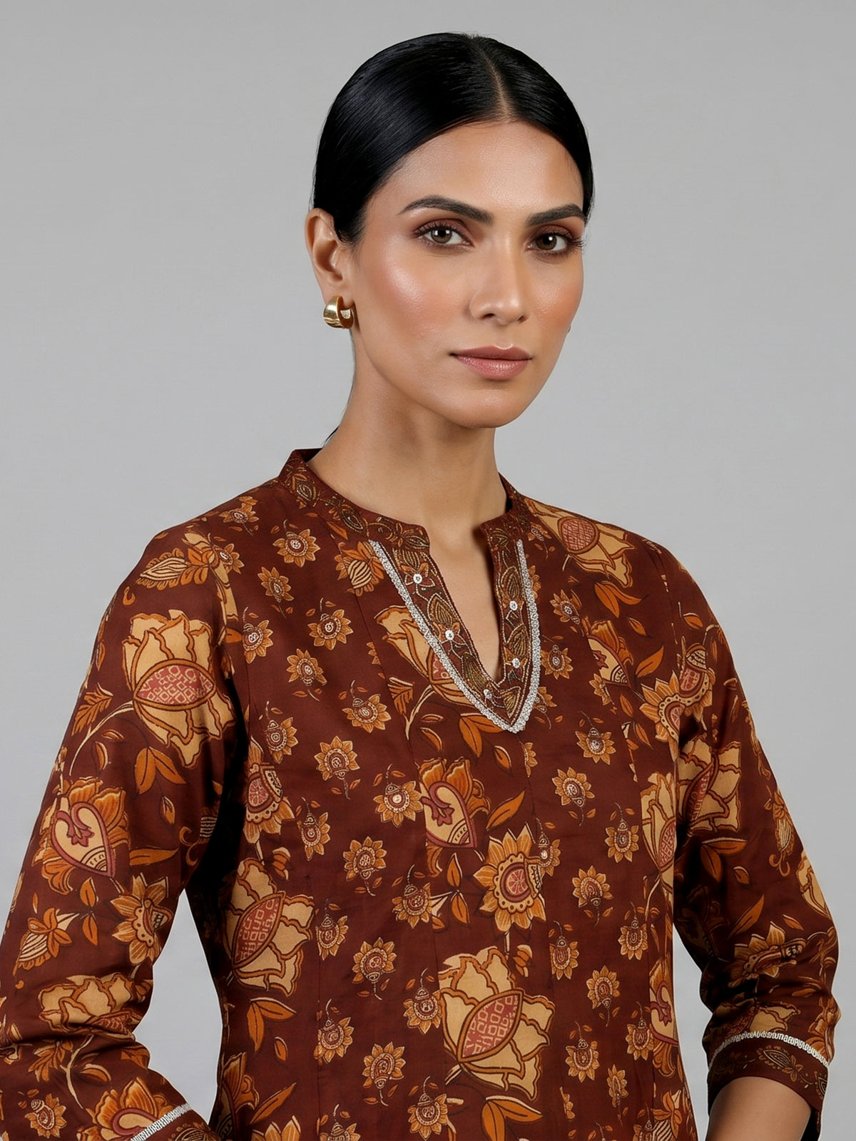 Brown cotton kurti set with floral printed charm