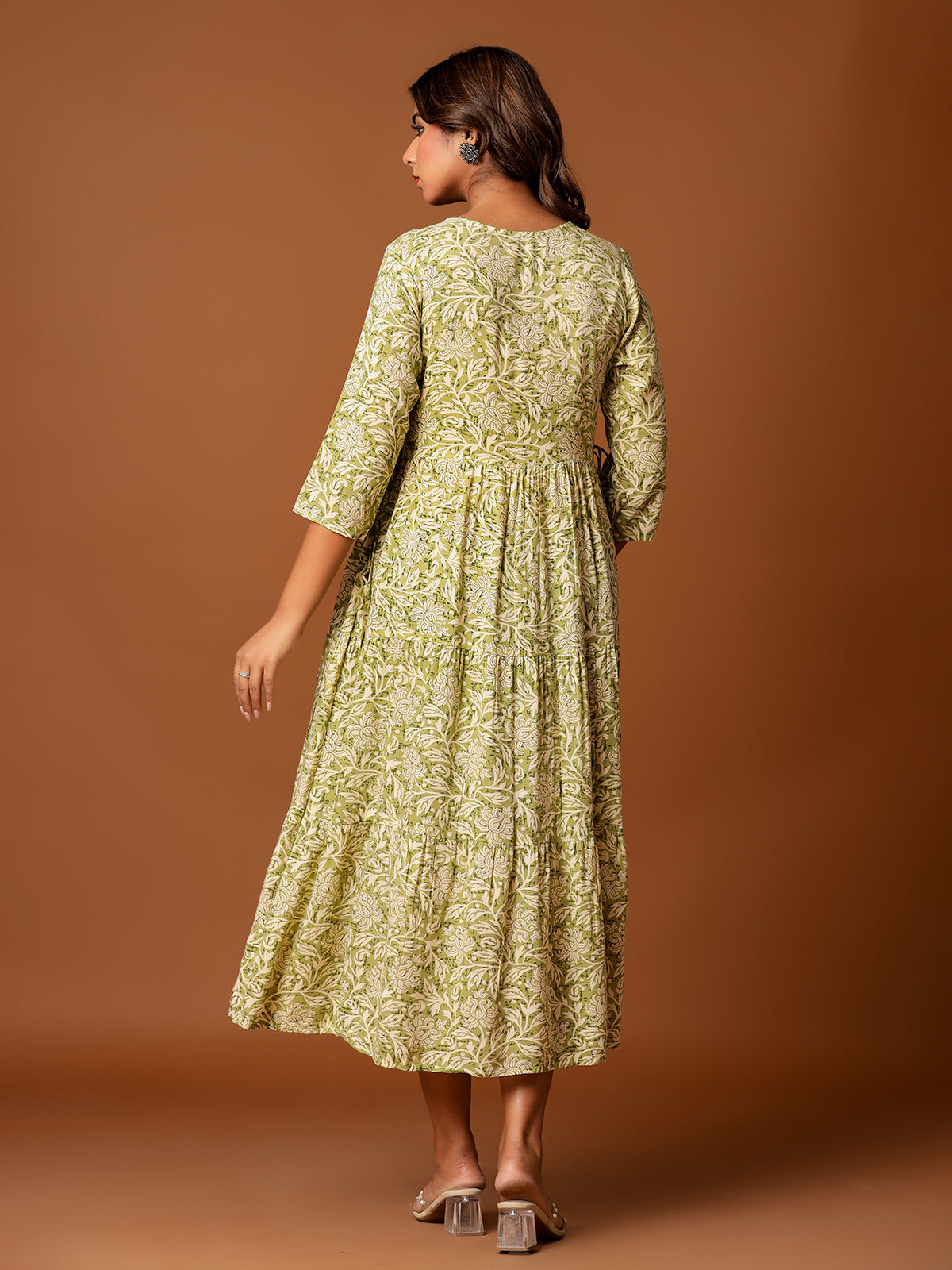 Mehendi green cotton silk yoke kurti with aabla and embroidery