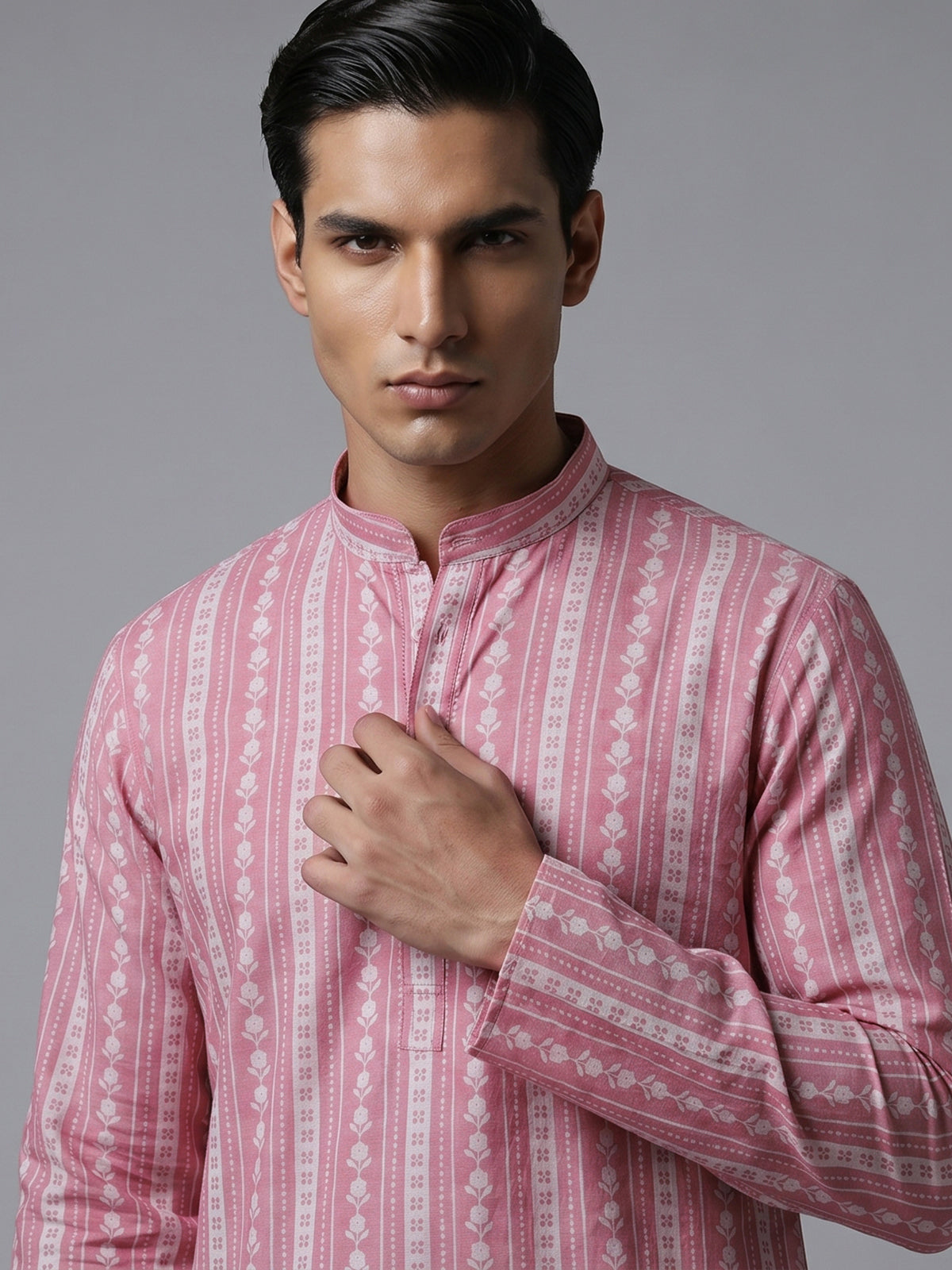 Pink cotton silk printed kurta suiit for festive wear