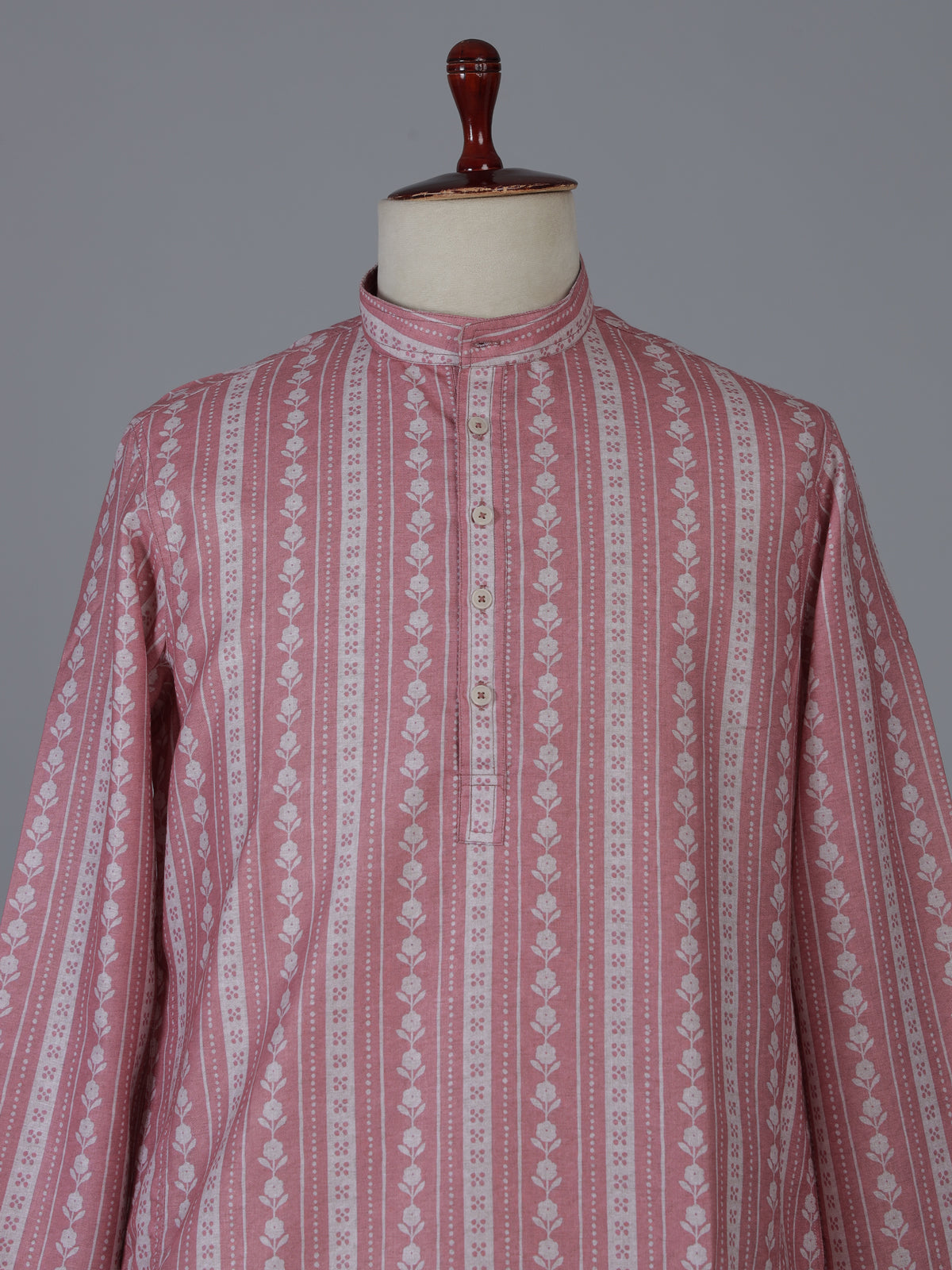 Pink cotton silk printed kurta suiit for festive wear