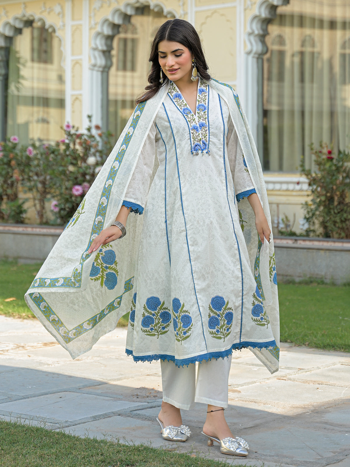 White cotton kurti set with blue prints