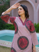 Onion pink printed kurti set with V neckline