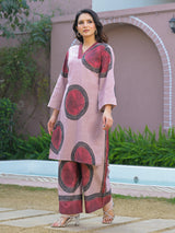 Onion pink printed kurti set with V neckline