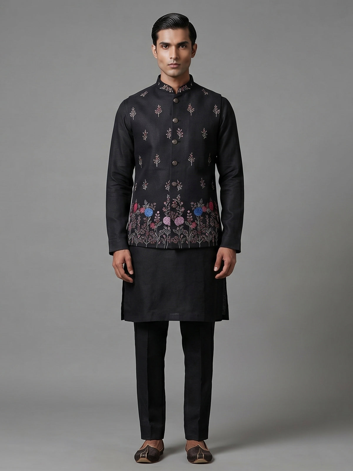 Black linen waistcoat set with floral embroidery