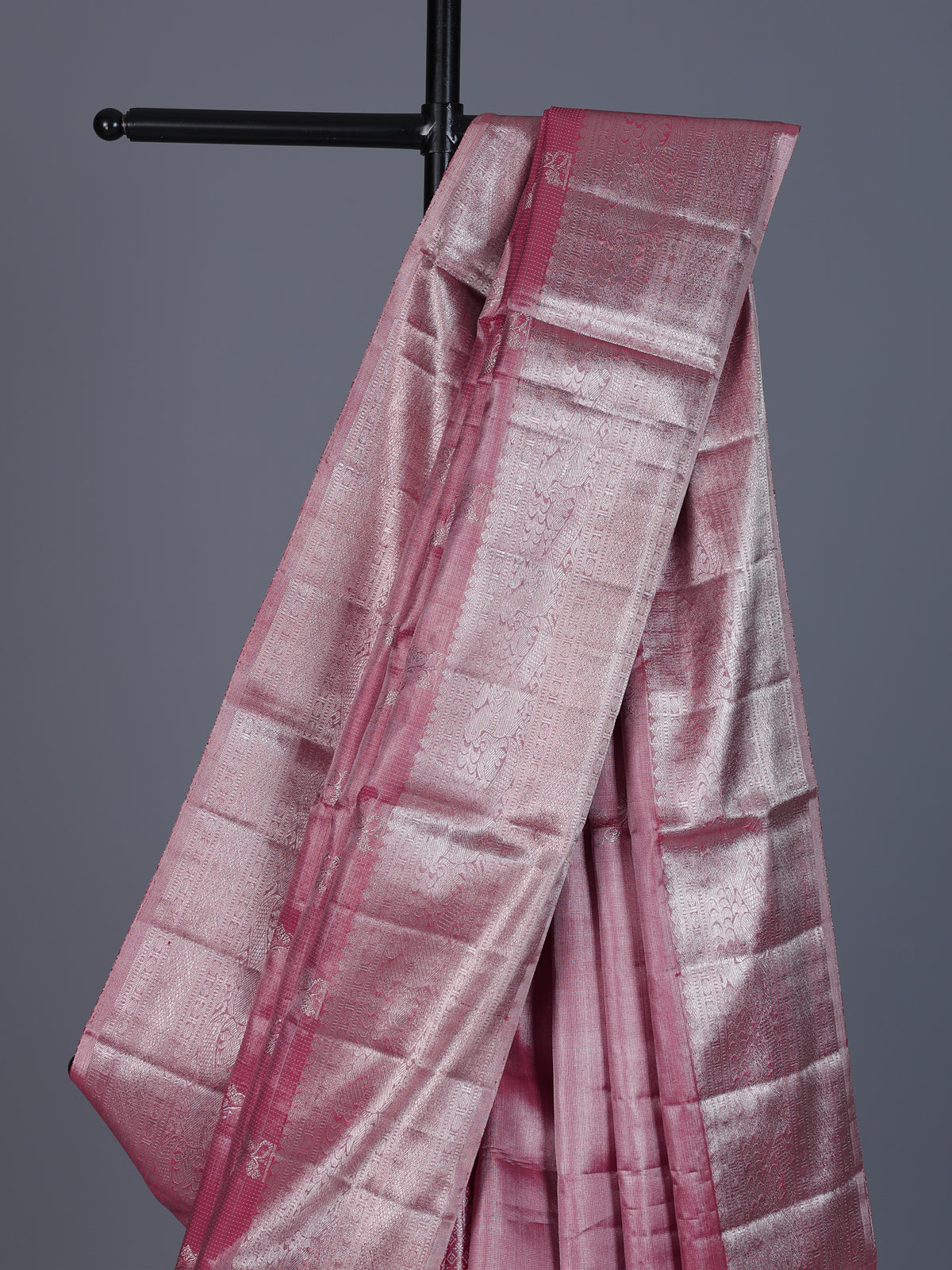 Pink saree in pure Kanjivaram silk for wedding wear