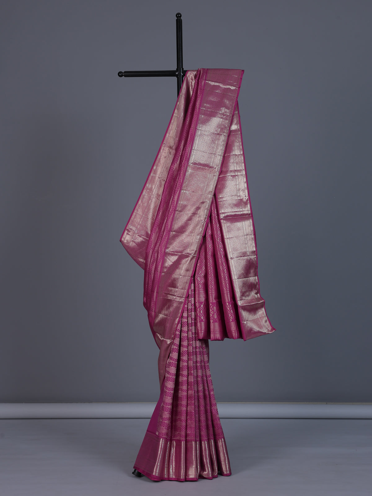 Pink Kanjivaram silk saree with all-over zari shine