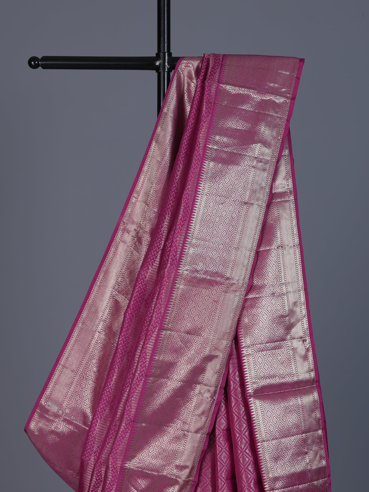 Pink Kanjivaram silk saree with all-over zari shine