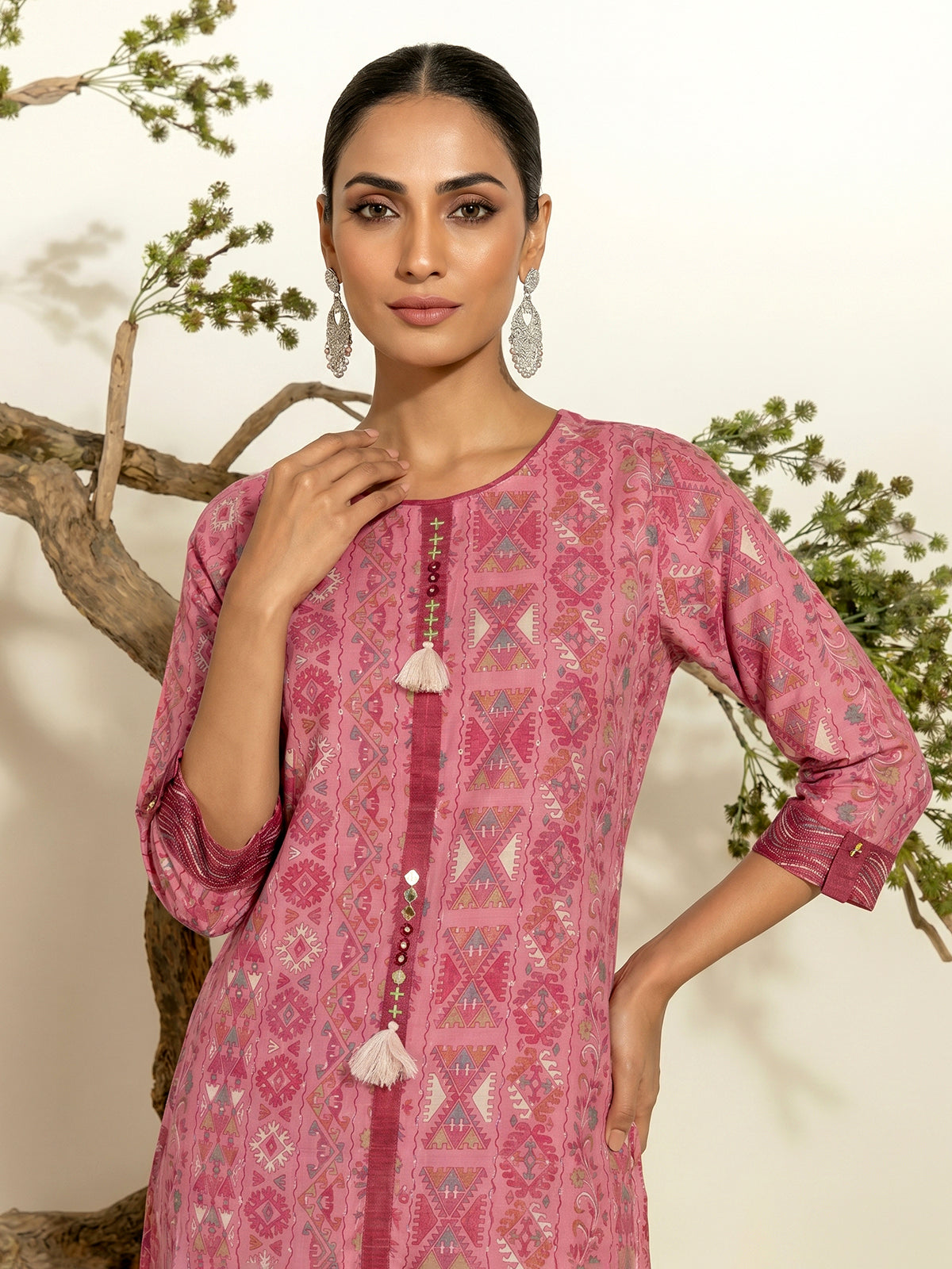 Pink cotton ethnic printed kurti set with tassel accents