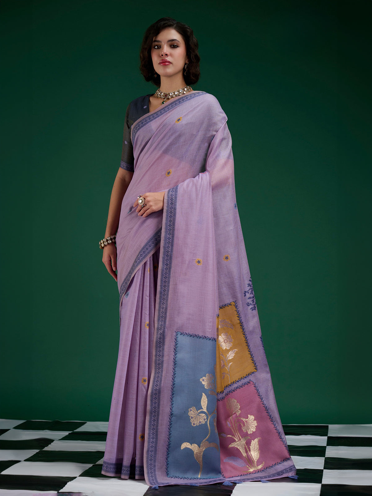 Light purple jamdani cotton saree with artistic border