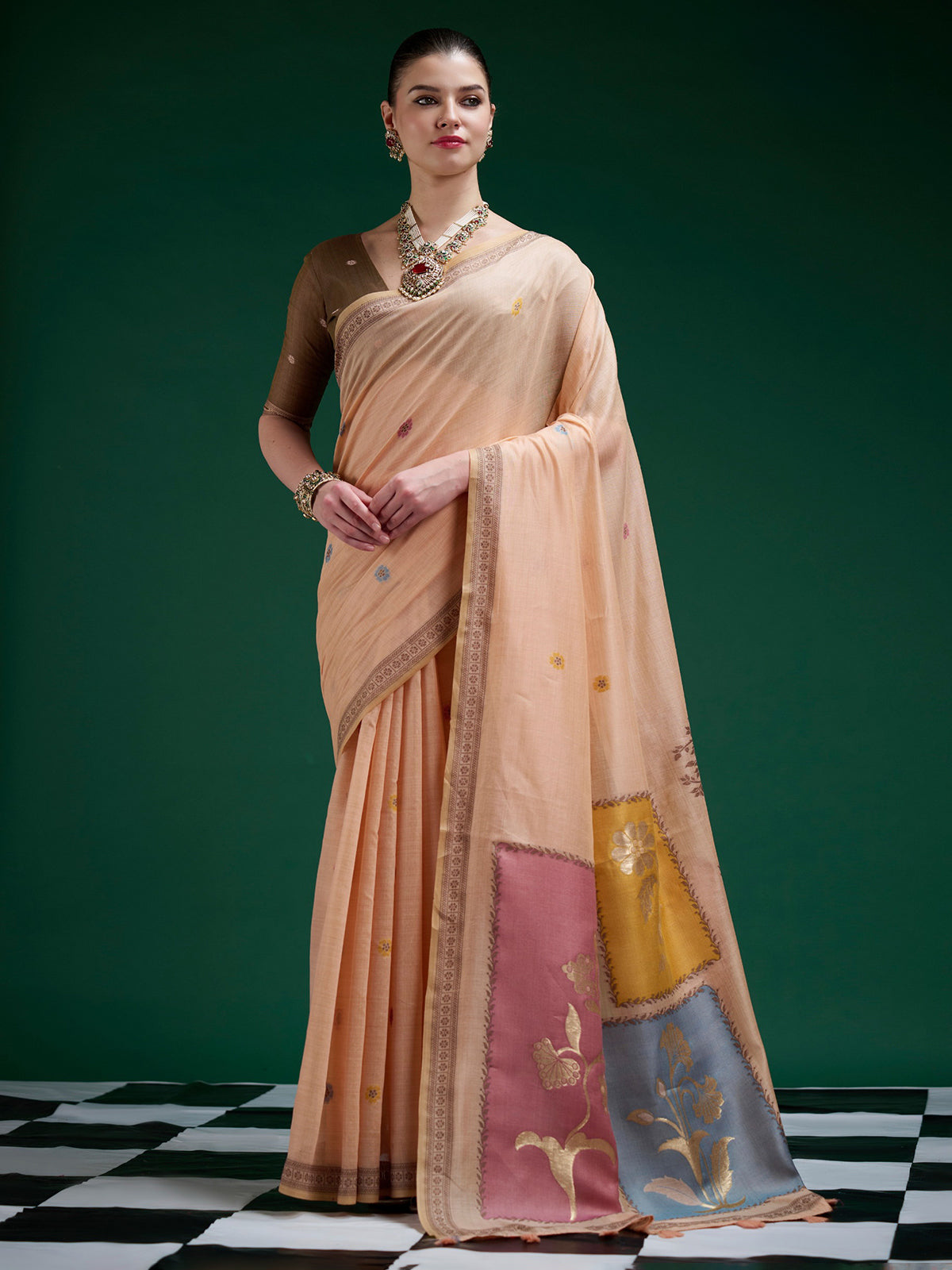 Peach jamdani cotton saree with refined traditional charm