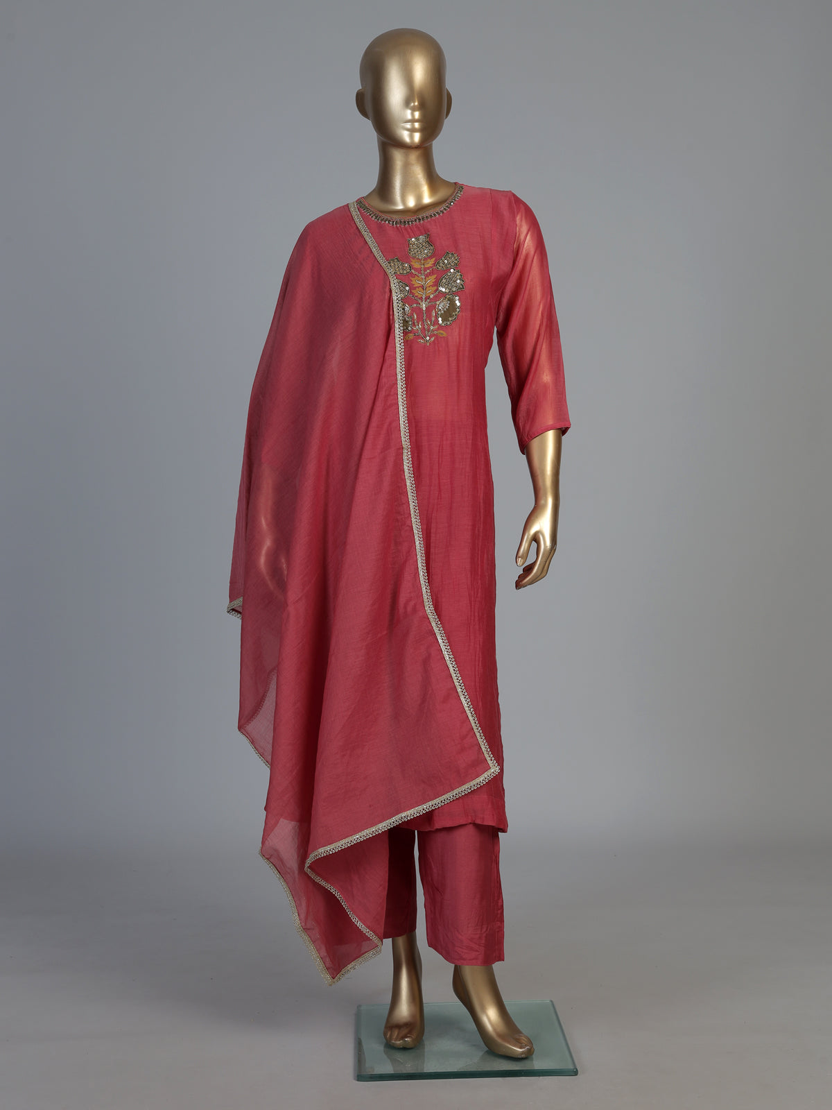 Rani pink kurti set highlighted with floral boota embroidery