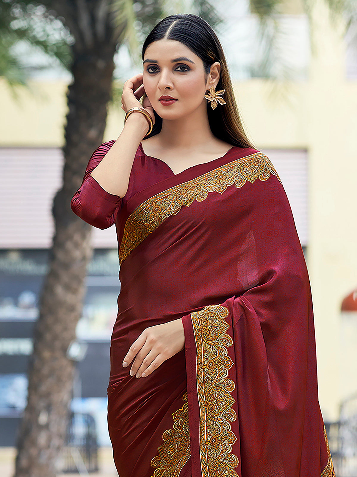 Maroon printed crepe silk casual saree with contrast border and pallu