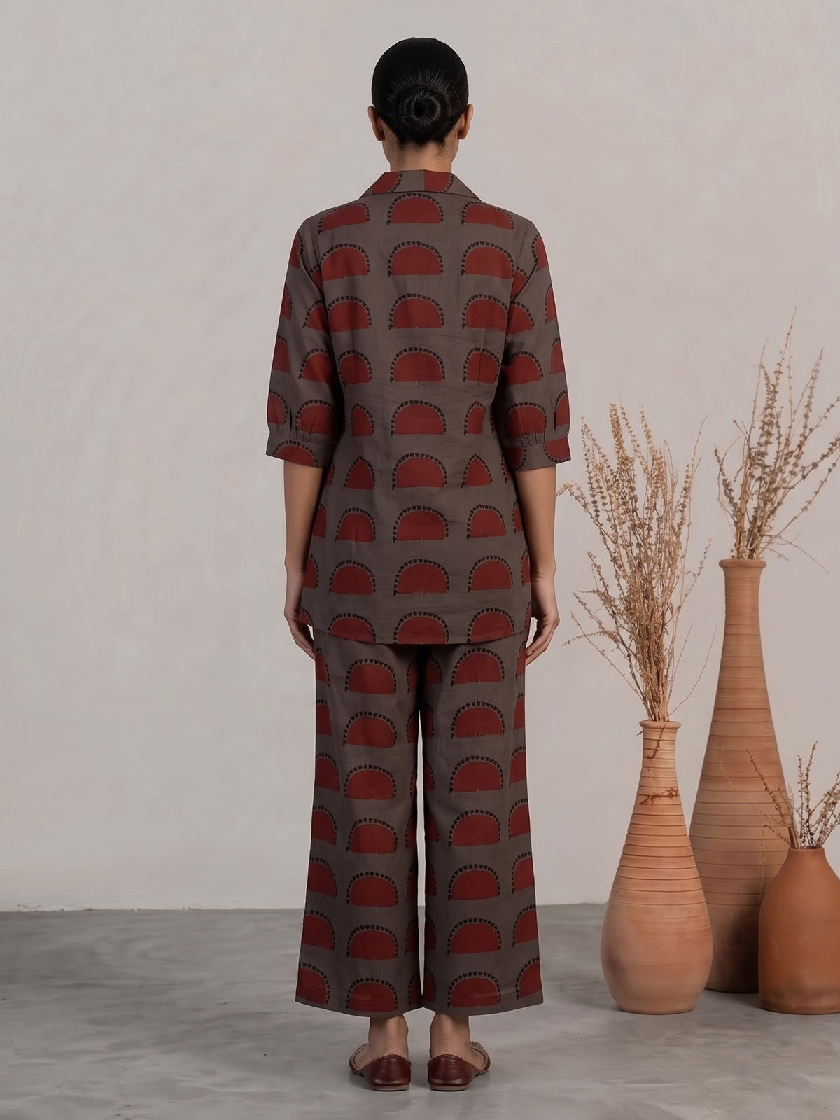 Grey silk printed co ord set with collar neck quarter sleeves