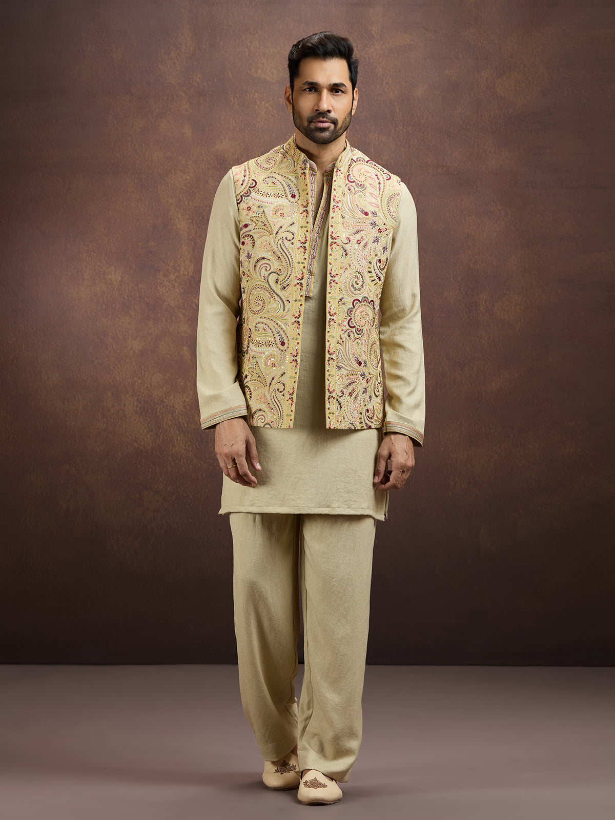 Light gold luxury embroidered silk waistcoat set
