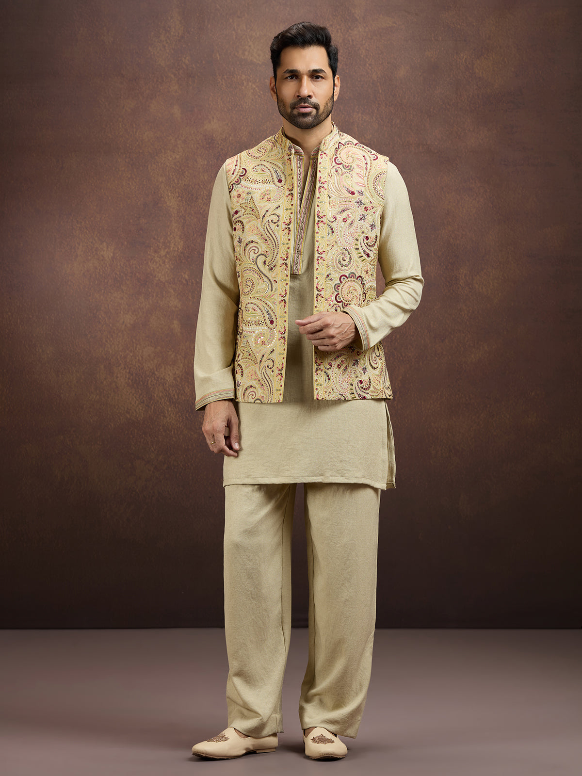 Light gold luxury embroidered silk waistcoat set