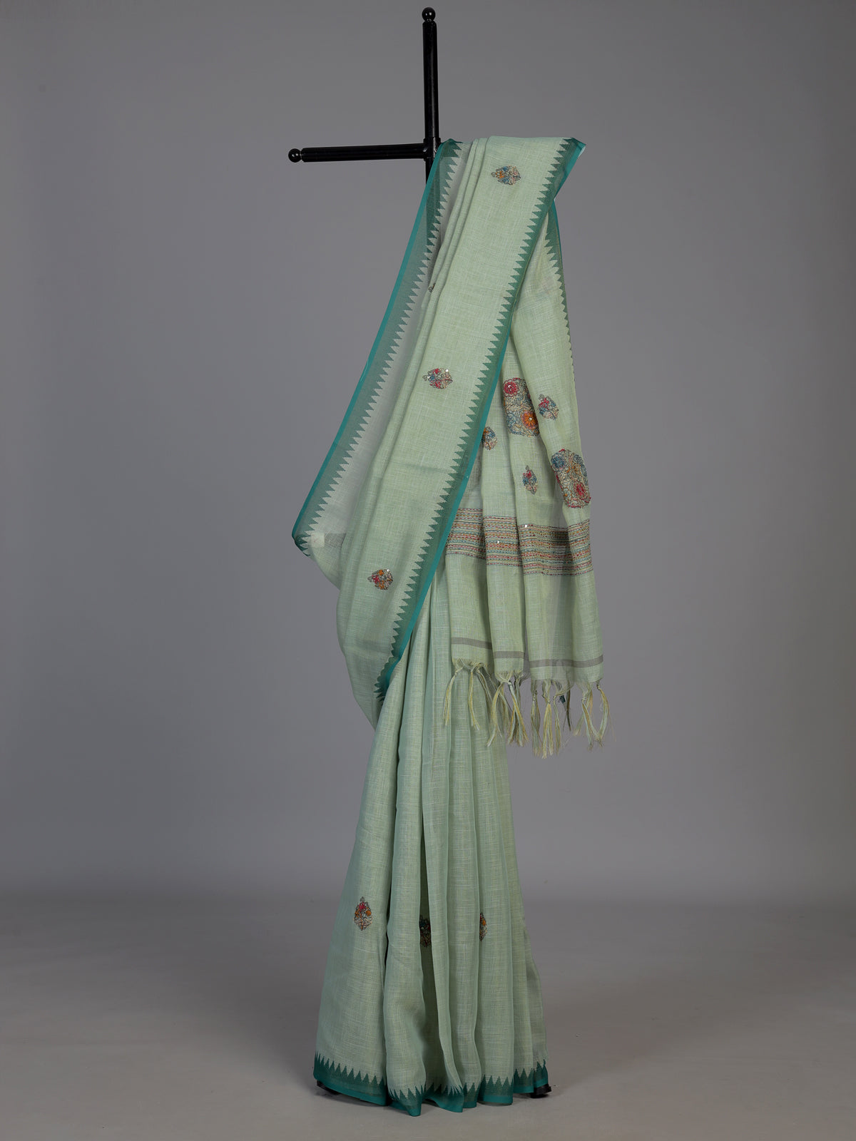 Pista green cotton silk saree with contrast border elegance