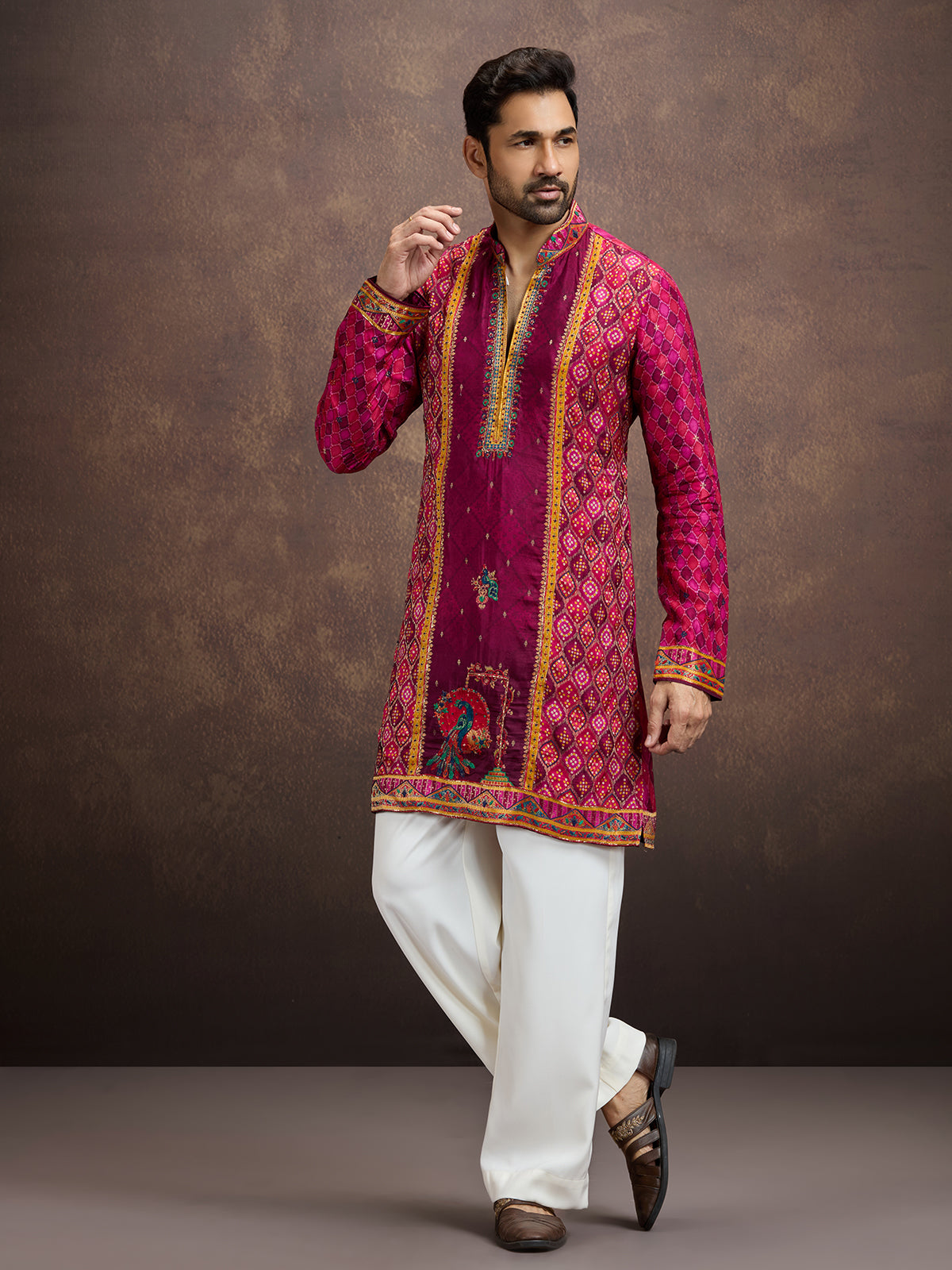 Magenta pink bandhani kurta pajama for men