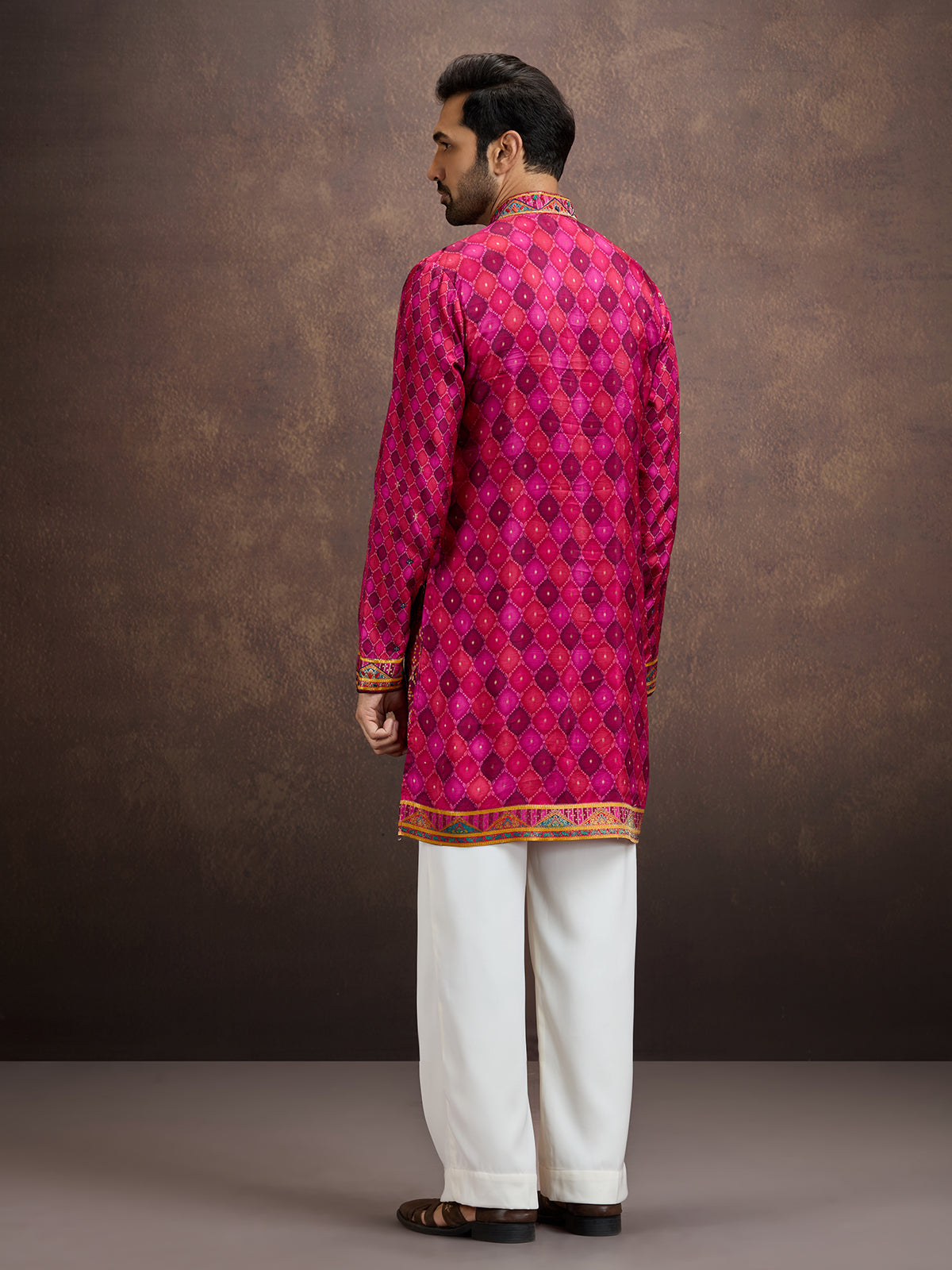 Magenta pink bandhani kurta pajama for men
