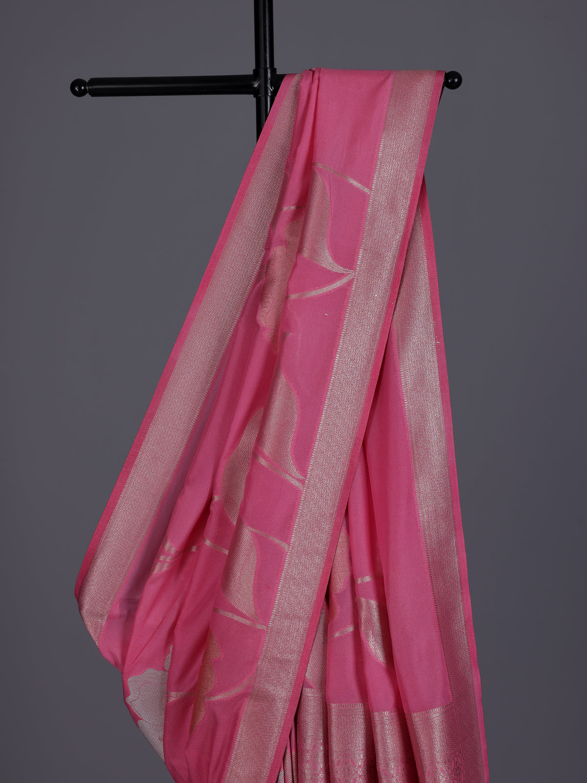 Pink women floral silver zari saree
