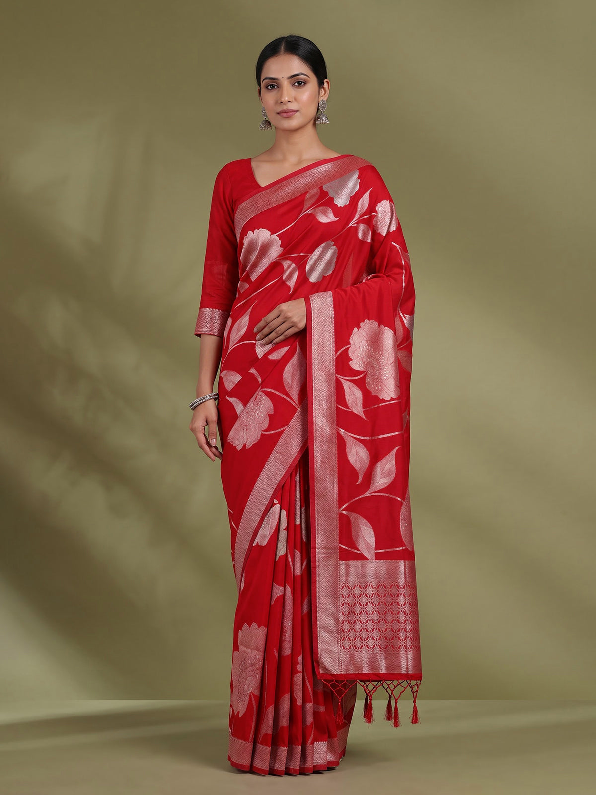 Red women floral silver zari saree