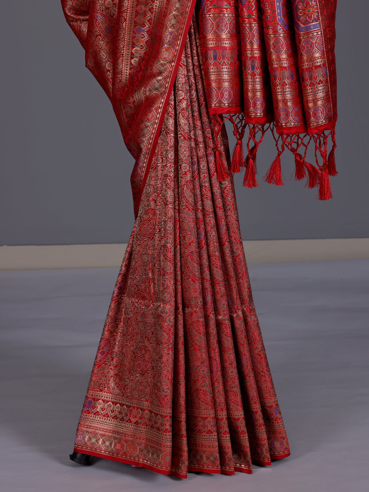 Red women classic zari saree