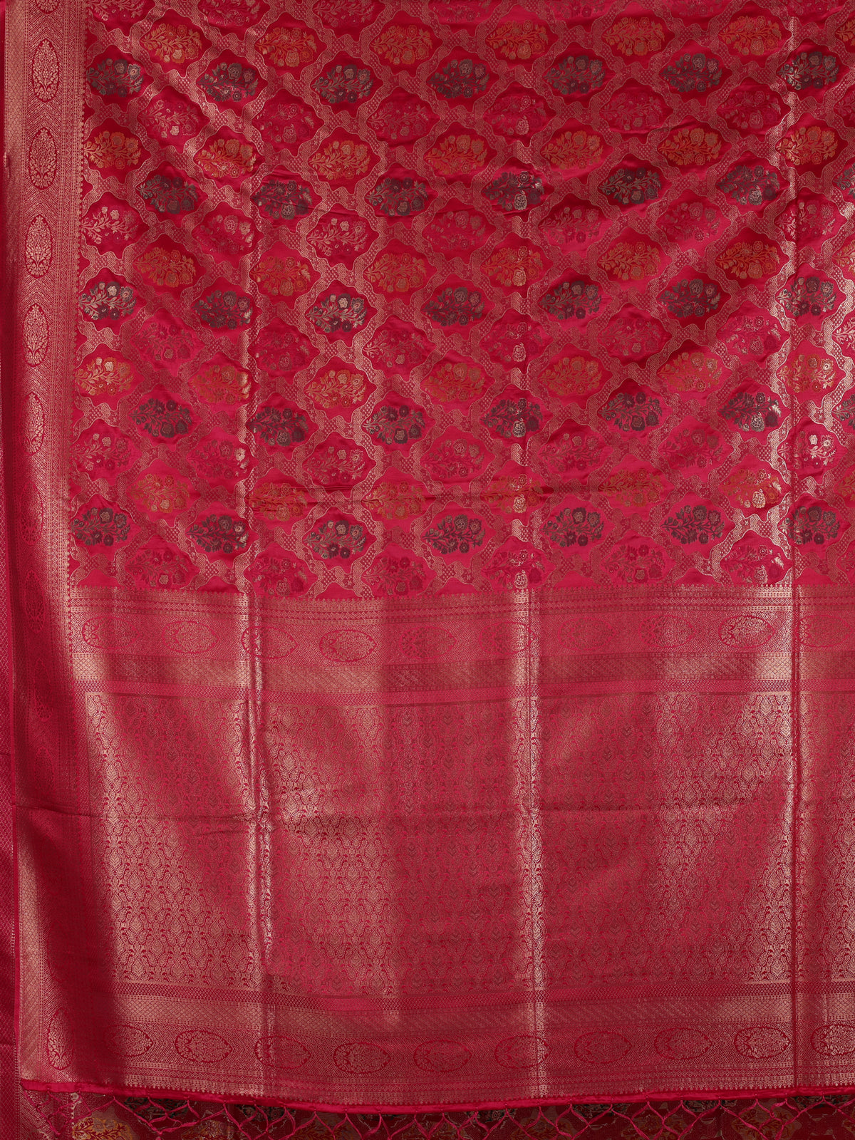 Rani pink women shimmer zari sareeq