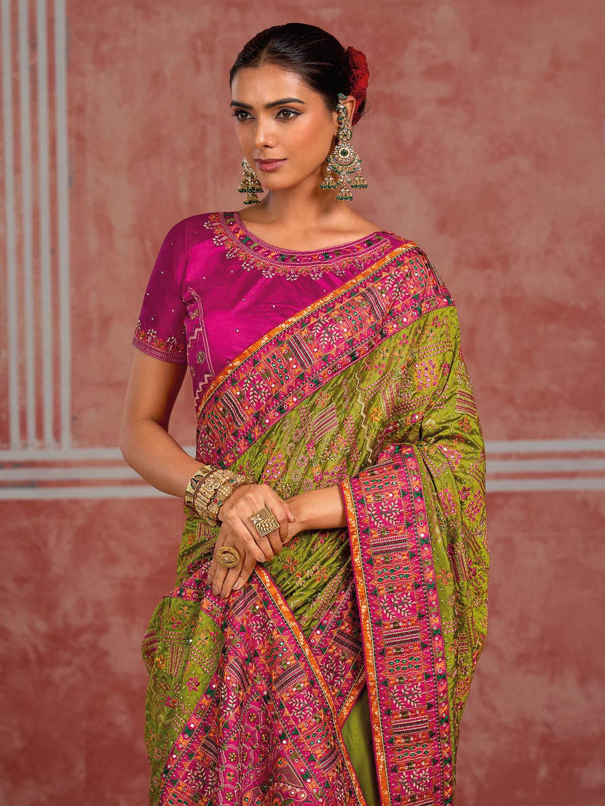 Light green shana silk graceful saree with unstitched blouse
