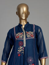 Navy blue women floral threadwork pant suit